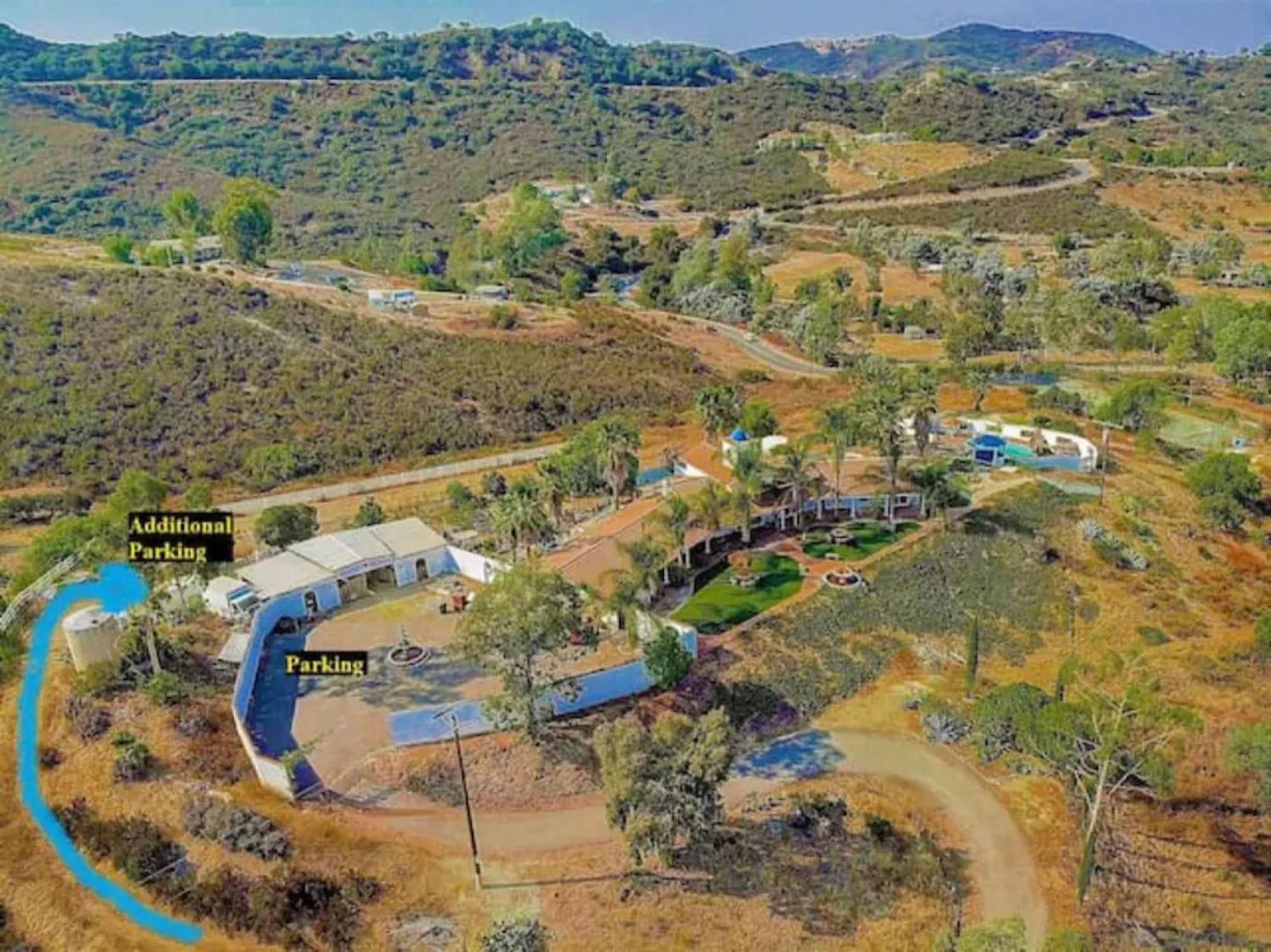 Private Home On 10 Acres - Heated Salt Pool & Jacuzzi, Mountain & City Views, Horseshoes, Basketball, Bbq, Golf Putting, Foosball, Croquet, Bose Stereo, White Cotton Bedding - Hilltop Hacienda, Pool Heat Optional Jamul Eksteriør bilde