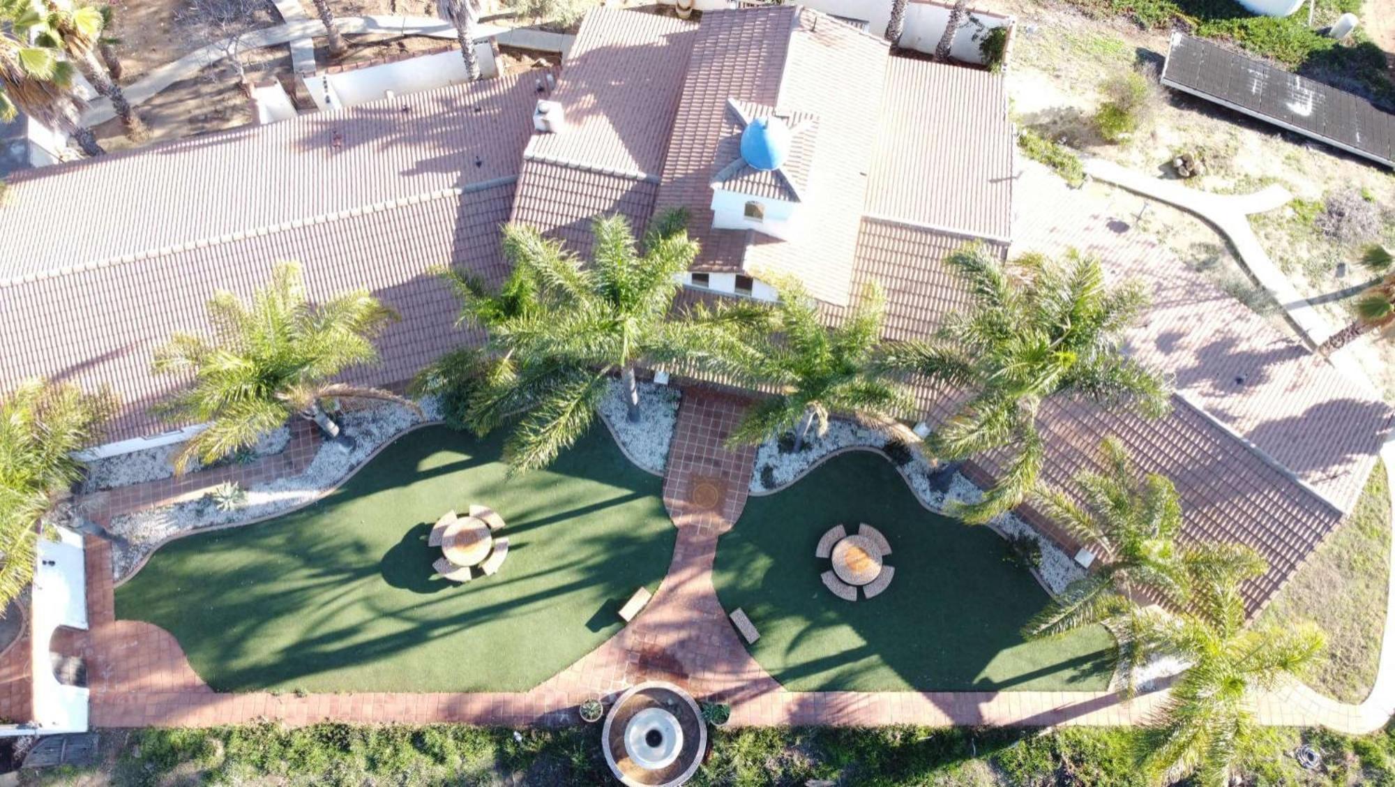 Private Home On 10 Acres - Heated Salt Pool & Jacuzzi, Mountain & City Views, Horseshoes, Basketball, Bbq, Golf Putting, Foosball, Croquet, Bose Stereo, White Cotton Bedding - Hilltop Hacienda, Pool Heat Optional Jamul Eksteriør bilde