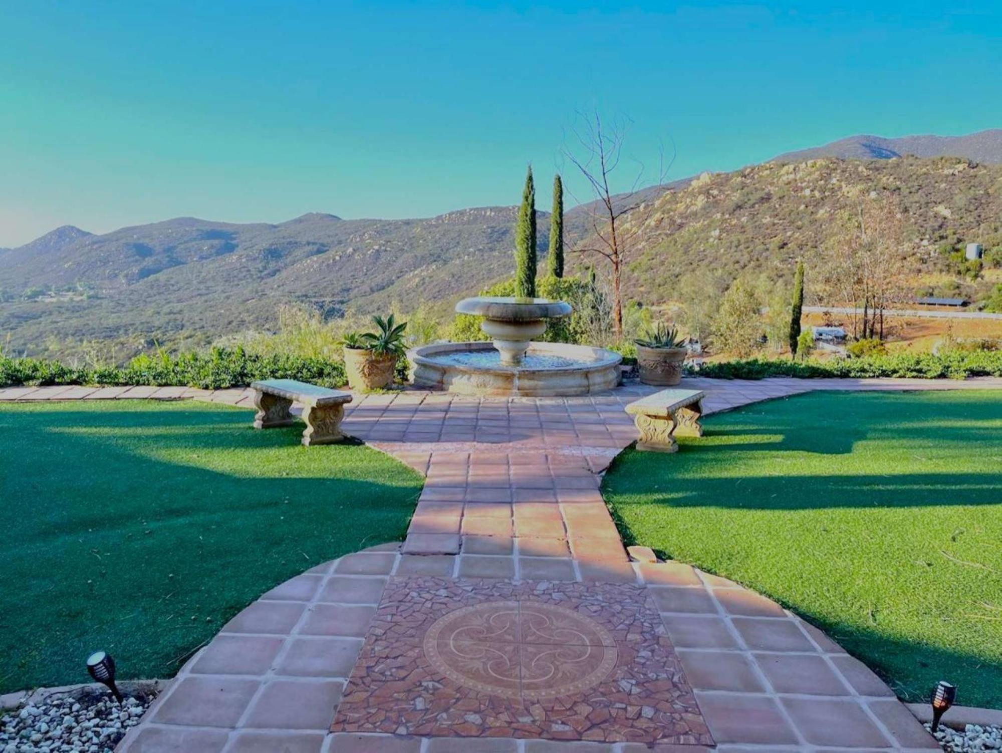 Private Home On 10 Acres - Heated Salt Pool & Jacuzzi, Mountain & City Views, Horseshoes, Basketball, Bbq, Golf Putting, Foosball, Croquet, Bose Stereo, White Cotton Bedding - Hilltop Hacienda, Pool Heat Optional Jamul Eksteriør bilde