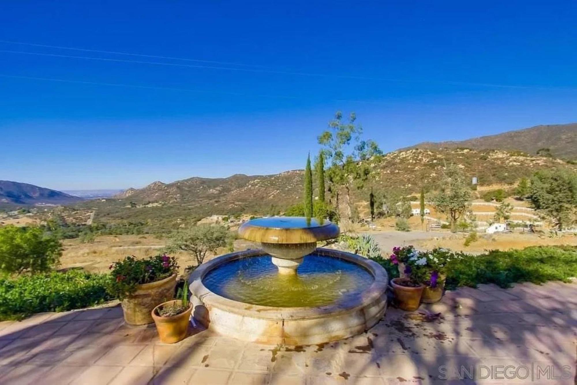 Private Home On 10 Acres - Heated Salt Pool & Jacuzzi, Mountain & City Views, Horseshoes, Basketball, Bbq, Golf Putting, Foosball, Croquet, Bose Stereo, White Cotton Bedding - Hilltop Hacienda, Pool Heat Optional Jamul Eksteriør bilde